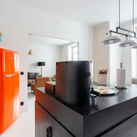 Wehost Toeoeloenkatu Apartment Helsinki