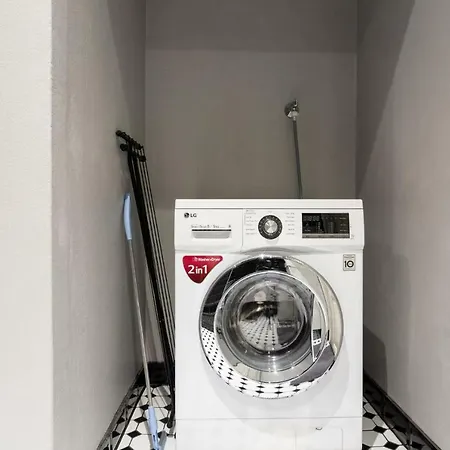 Wehost Toeoeloenkatu Διαμέρισμα *